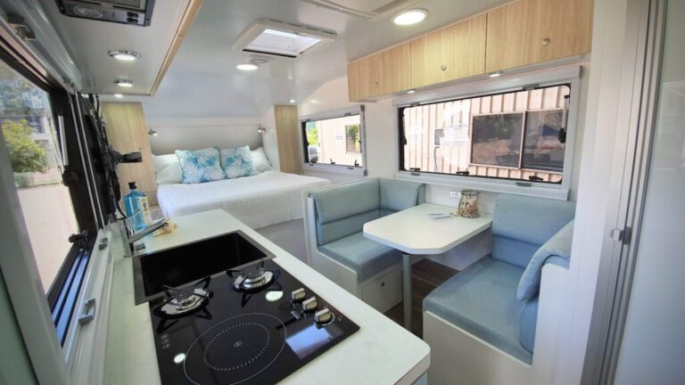 16′ show van 2020