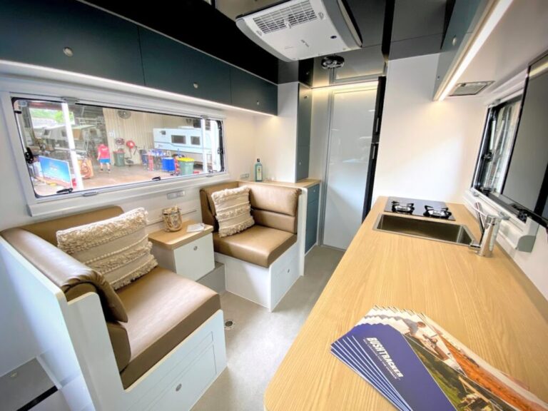 19′ show van 2021