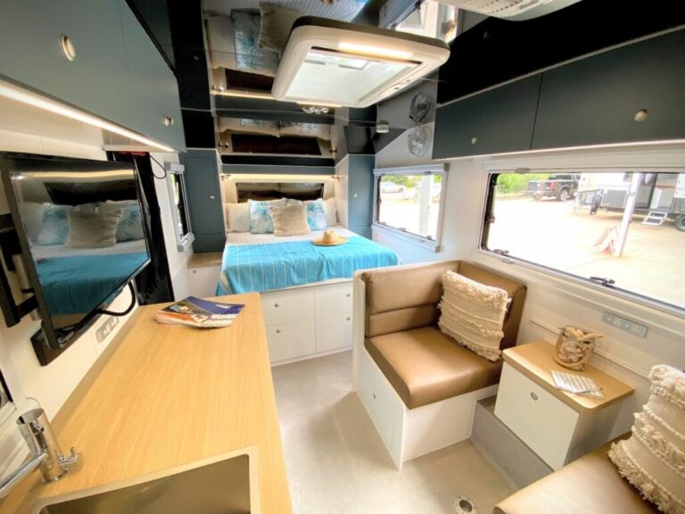 19′ show van 2021