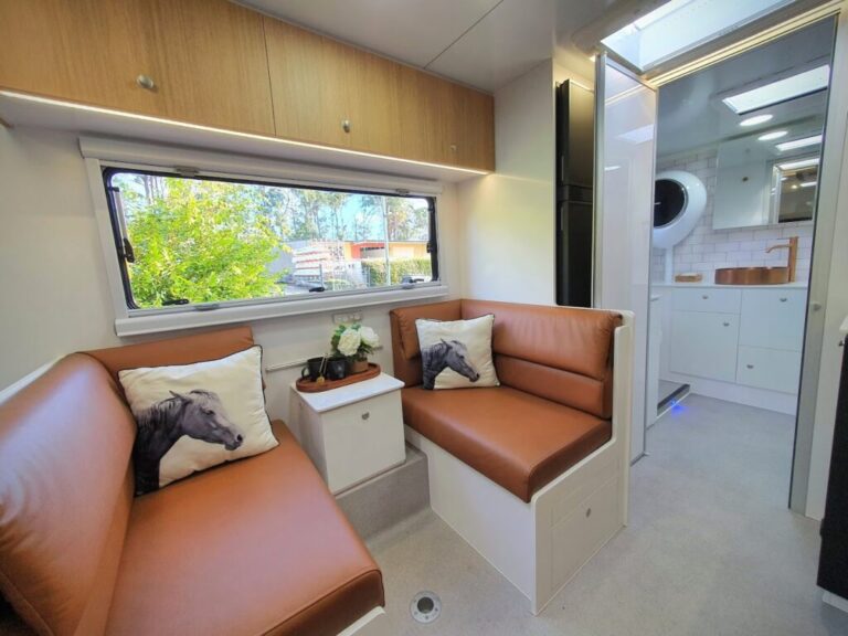 21′ show van 2021