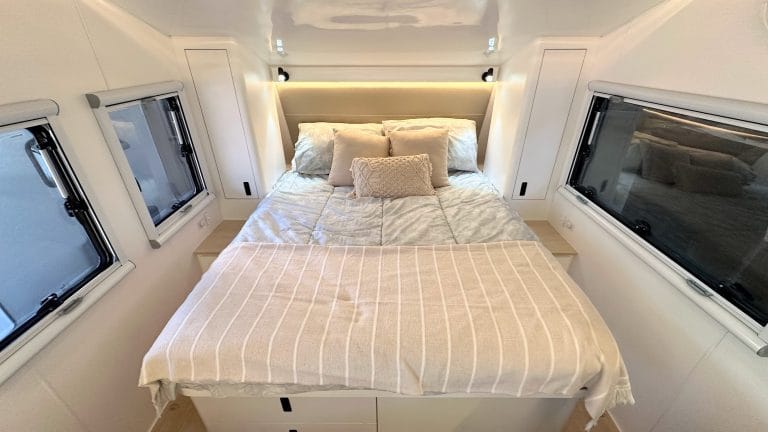 18′ show van 2026 (mid) 30th Anniversary