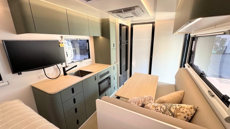 18′ show van 2026 (mid) 30th Anniversary