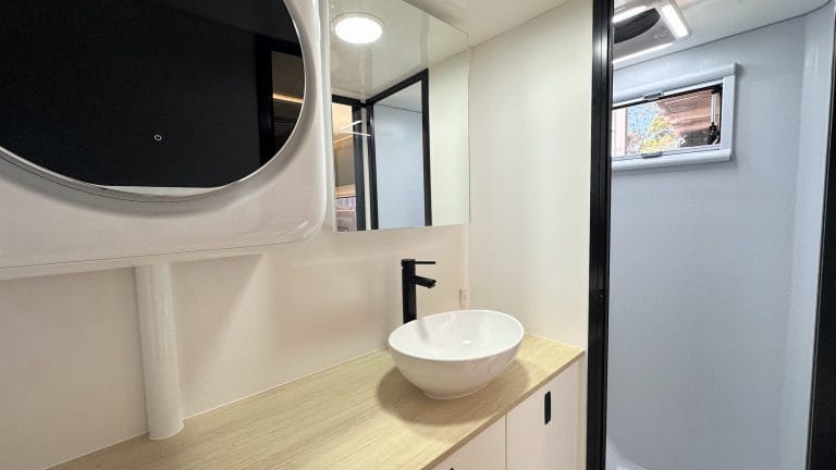 18′ show van 2026 (mid) 30th Anniversary