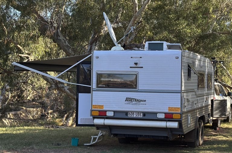 2015 Bushtracker 21' custom built (Full width)